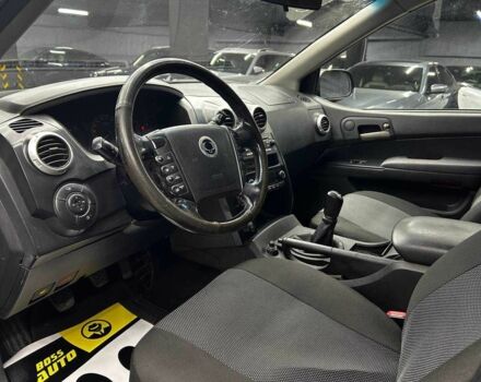 Чорний Cанг Йонг Actyon, об'ємом двигуна 2 л та пробігом 142 тис. км за 9000 $, фото 7 на Automoto.ua