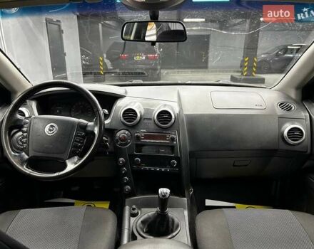 Черный Cанг Йонг Актион, объемом двигателя 0 л и пробегом 142 тыс. км за 9000 $, фото 8 на Automoto.ua