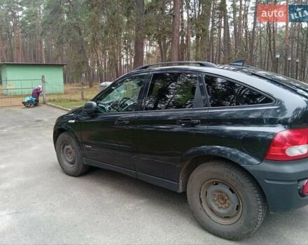 Черный Cанг Йонг Актион, объемом двигателя 2 л и пробегом 200 тыс. км за 5500 $, фото 2 на Automoto.ua