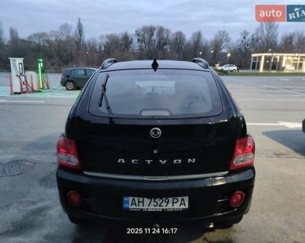 Черный Cанг Йонг Актион, объемом двигателя 2.3 л и пробегом 180 тыс. км за 4500 $, фото 3 на Automoto.ua