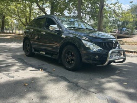 Черный Cанг Йонг Актион, объемом двигателя 2 л и пробегом 266 тыс. км за 7500 $, фото 1 на Automoto.ua