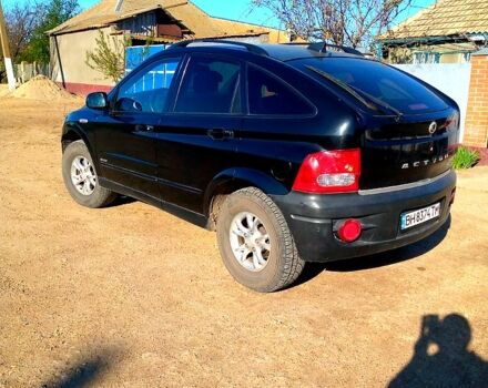 Черный Cанг Йонг Актион, объемом двигателя 2.3 л и пробегом 240 тыс. км за 4900 $, фото 1 на Automoto.ua