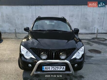 Черный Cанг Йонг Актион, объемом двигателя 2.3 л и пробегом 180 тыс. км за 4500 $, фото 1 на Automoto.ua