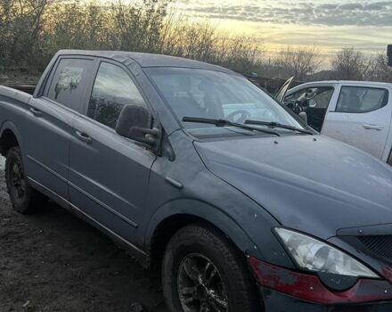 Красный Cанг Йонг Актион, объемом двигателя 2 л и пробегом 201 тыс. км за 2616 $, фото 8 на Automoto.ua