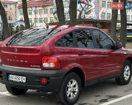 Красный Cанг Йонг Актион, объемом двигателя 2 л и пробегом 176 тыс. км за 6700 $, фото 5 на Automoto.ua