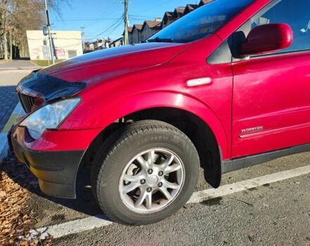 Красный Cанг Йонг Актион, объемом двигателя 2 л и пробегом 197 тыс. км за 5300 $, фото 1 на Automoto.ua