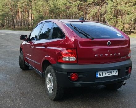 Червоний Cанг Йонг Actyon, об'ємом двигуна 2 л та пробігом 200 тис. км за 6400 $, фото 2 на Automoto.ua