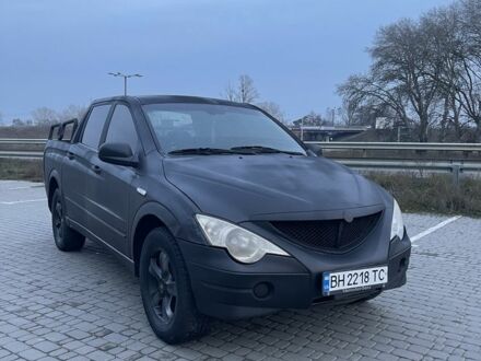 Красный Cанг Йонг Актион, объемом двигателя 2 л и пробегом 280 тыс. км за 4850 $, фото 1 на Automoto.ua