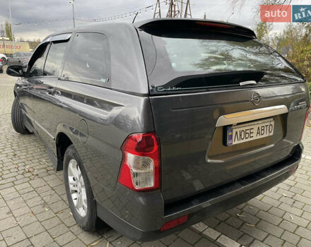 Серый Cанг Йонг Актион, объемом двигателя 2 л и пробегом 235 тыс. км за 8900 $, фото 3 на Automoto.ua