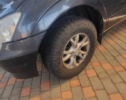 Серый Cанг Йонг Актион, объемом двигателя 2.3 л и пробегом 215 тыс. км за 4211 $, фото 2 на Automoto.ua