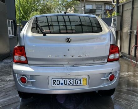 Серый Cанг Йонг Актион, объемом двигателя 2 л и пробегом 200 тыс. км за 3500 $, фото 3 на Automoto.ua