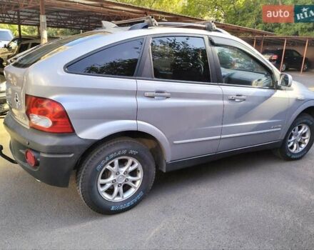 Серый Cанг Йонг Актион, объемом двигателя 2 л и пробегом 128 тыс. км за 5300 $, фото 3 на Automoto.ua