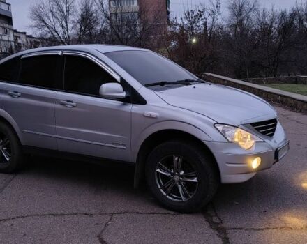 Серый Cанг Йонг Актион, объемом двигателя 2 л и пробегом 142 тыс. км за 5800 $, фото 3 на Automoto.ua