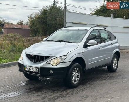 Серый Cанг Йонг Актион, объемом двигателя 2 л и пробегом 240 тыс. км за 4350 $, фото 1 на Automoto.ua