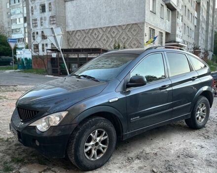 Серый Cанг Йонг Актион, объемом двигателя 2 л и пробегом 200 тыс. км за 5800 $, фото 1 на Automoto.ua