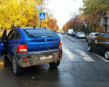 Синий Cанг Йонг Актион, объемом двигателя 2.3 л и пробегом 300 тыс. км за 4500 $, фото 3 на Automoto.ua