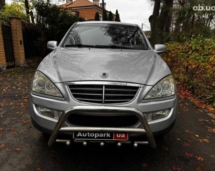 Сірий Cанг Йонг KYRON DELUXE, об'ємом двигуна 2 л та пробігом 220 тис. км за 8390 $, фото 1 на Automoto.ua