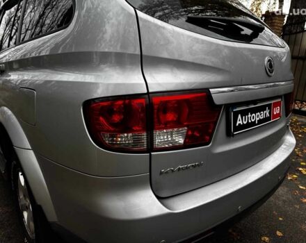 Сірий Cанг Йонг KYRON DELUXE, об'ємом двигуна 2 л та пробігом 220 тис. км за 8390 $, фото 8 на Automoto.ua