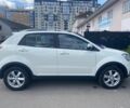 Білий Cанг Йонг Korando, об'ємом двигуна 2 л та пробігом 140 тис. км за 5000 $, фото 1 на Automoto.ua