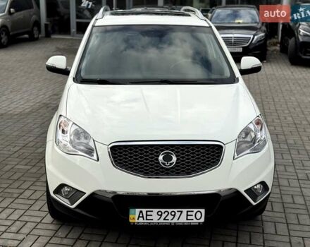 Білий Cанг Йонг Korando, об'ємом двигуна 2 л та пробігом 62 тис. км за 10999 $, фото 2 на Automoto.ua