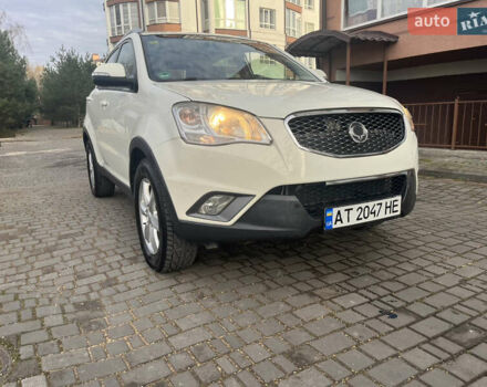 Белый Cанг Йонг Корандо, объемом двигателя 2 л и пробегом 220 тыс. км за 8400 $, фото 1 на Automoto.ua