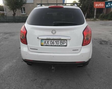 Білий Cанг Йонг Korando, об'ємом двигуна 2 л та пробігом 197 тис. км за 7600 $, фото 1 на Automoto.ua