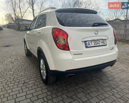 Белый Cанг Йонг Корандо, объемом двигателя 2 л и пробегом 220 тыс. км за 8400 $, фото 8 на Automoto.ua