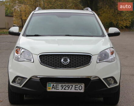 Білий Cанг Йонг Korando, об'ємом двигуна 2 л та пробігом 62 тис. км за 11700 $, фото 1 на Automoto.ua