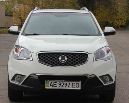 Белый Cанг Йонг Корандо, объемом двигателя 2 л и пробегом 62 тыс. км за 11300 $, фото 1 на Automoto.ua