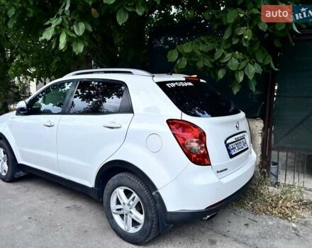 Білий Cанг Йонг Korando, об'ємом двигуна 2 л та пробігом 130 тис. км за 7800 $, фото 12 на Automoto.ua