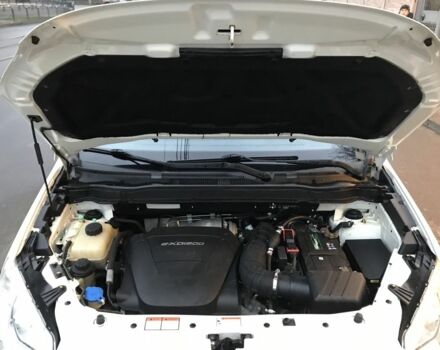 Белый Cанг Йонг Корандо, объемом двигателя 2 л и пробегом 118 тыс. км за 7500 $, фото 11 на Automoto.ua