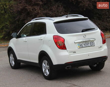 Білий Cанг Йонг Korando, об'ємом двигуна 2 л та пробігом 62 тис. км за 11700 $, фото 7 на Automoto.ua