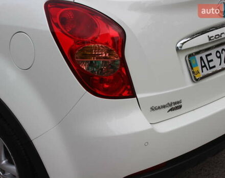 Білий Cанг Йонг Korando, об'ємом двигуна 2 л та пробігом 62 тис. км за 11700 $, фото 10 на Automoto.ua