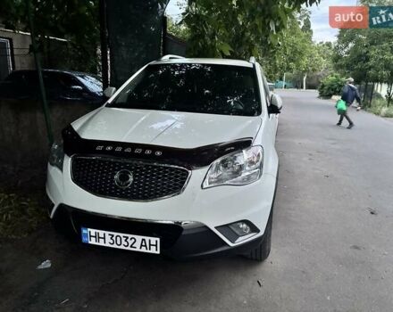 Білий Cанг Йонг Korando, об'ємом двигуна 2 л та пробігом 130 тис. км за 7800 $, фото 2 на Automoto.ua