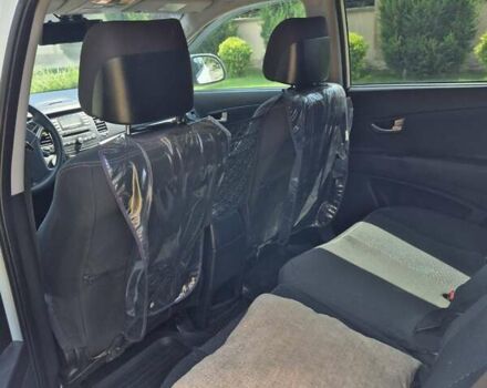 Білий Cанг Йонг Korando, об'ємом двигуна 2 л та пробігом 130 тис. км за 8200 $, фото 4 на Automoto.ua