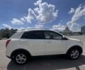 Білий Cанг Йонг Korando, об'ємом двигуна 2 л та пробігом 100 тис. км за 12500 $, фото 6 на Automoto.ua