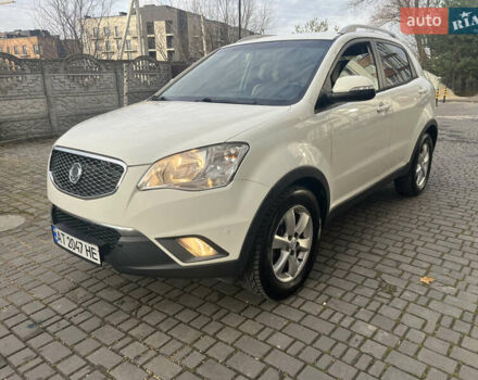 Белый Cанг Йонг Корандо, объемом двигателя 2 л и пробегом 220 тыс. км за 8400 $, фото 14 на Automoto.ua