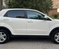 Белый Cанг Йонг Корандо, объемом двигателя 2 л и пробегом 216 тыс. км за 10499 $, фото 1 на Automoto.ua