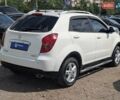 Белый Cанг Йонг Корандо, объемом двигателя 2 л и пробегом 230 тыс. км за 8400 $, фото 13 на Automoto.ua