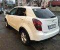 Белый Cанг Йонг Корандо, объемом двигателя 2 л и пробегом 118 тыс. км за 7500 $, фото 1 на Automoto.ua