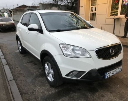 Белый Cанг Йонг Корандо, объемом двигателя 2 л и пробегом 118 тыс. км за 7500 $, фото 4 на Automoto.ua