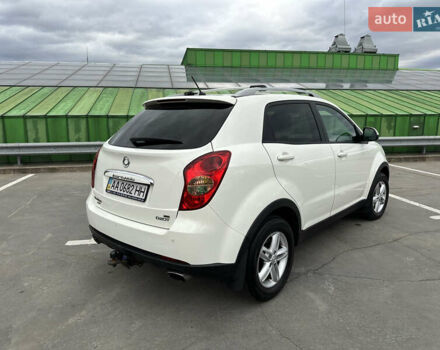 Білий Cанг Йонг Korando, об'ємом двигуна 2 л та пробігом 113 тис. км за 9200 $, фото 6 на Automoto.ua