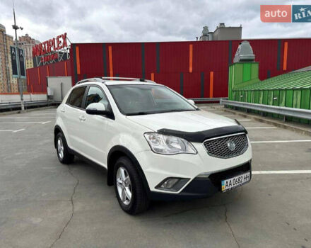Білий Cанг Йонг Korando, об'ємом двигуна 2 л та пробігом 113 тис. км за 9200 $, фото 4 на Automoto.ua