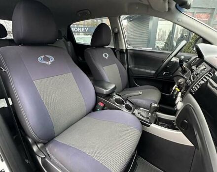 Белый Cанг Йонг Корандо, объемом двигателя 2 л и пробегом 111 тыс. км за 8800 $, фото 16 на Automoto.ua