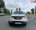 Білий Cанг Йонг Korando, об'ємом двигуна 2 л та пробігом 230 тис. км за 8500 $, фото 1 на Automoto.ua