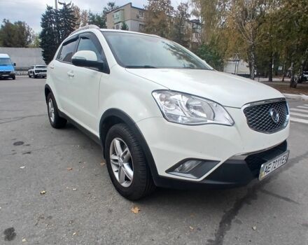 Cанг Йонг Korando 2012 у Новомосковске на Automoto.ua Білий Cанг Йонг Korando, об'ємом двигуна 2 л та пробігом 77 тис. км за 9500 $, фото 1 на Automoto.ua