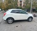 Cанг Йонг Korando 2012 у Новомосковске на Automoto.ua Білий Cанг Йонг Korando, об'ємом двигуна 2 л та пробігом 77 тис. км за 9500 $, фото 5 на Automoto.ua