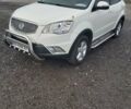 Білий Cанг Йонг Korando, об'ємом двигуна 2 л та пробігом 180 тис. км за 8800 $, фото 1 на Automoto.ua