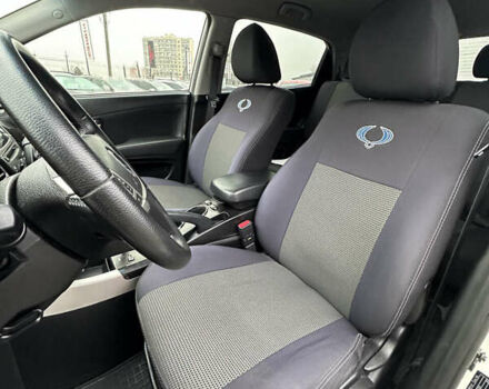 Белый Cанг Йонг Корандо, объемом двигателя 2 л и пробегом 111 тыс. км за 8800 $, фото 27 на Automoto.ua