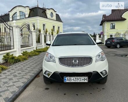 Білий Cанг Йонг Korando, об'ємом двигуна 2 л та пробігом 170 тис. км за 10500 $, фото 1 на Automoto.ua